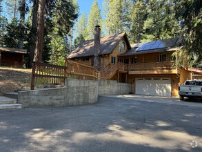 Building Photo - 6700 Ridgeway Dr