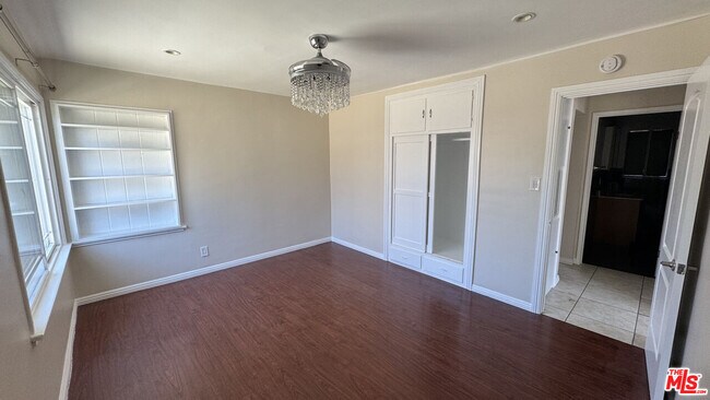 Foto del edificio - 15336 Ryon Ave