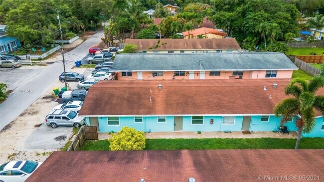 Foto del edificio - 815 SW 4th St