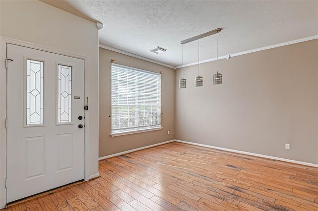 Building Photo - 4903 Knights Branch Dr