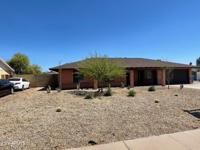 Foto del edificio - 13243 N 47th Pl