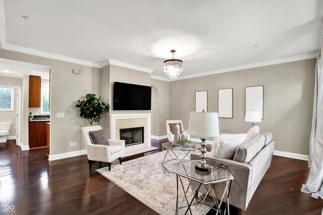 Foto del edificio - 529 E New York St