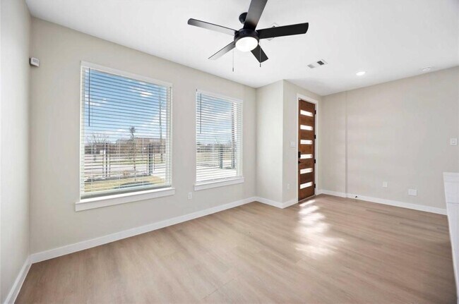 Foto del edificio - 9212 Jutland Rd