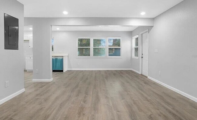 Foto del edificio - 823 Webster St