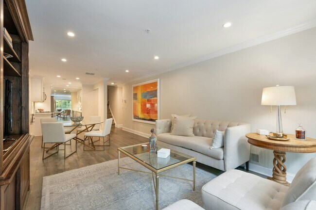 Foto del edificio - 141 Riveredge Dr