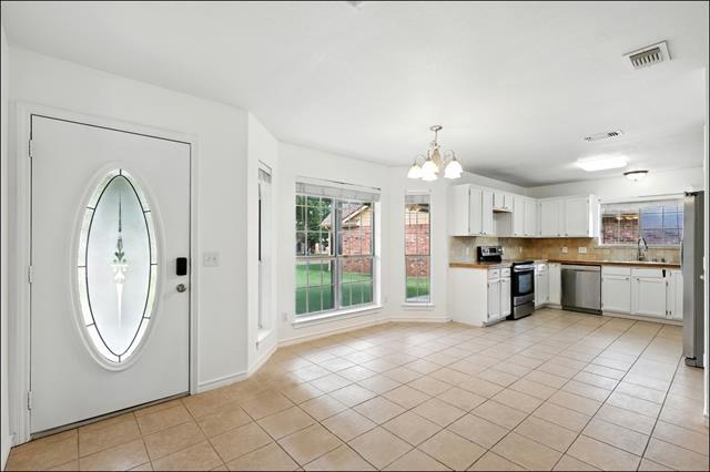Building Photo - 1507 River Hill Dr