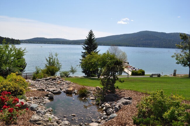 Foto del edificio - 1750 E Lakeshore Dr