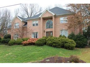 Primary Photo - 2817 Berkshire Ln
