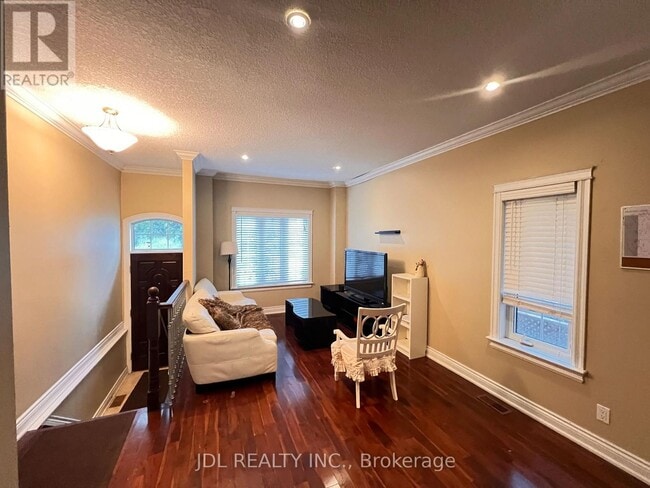 Building Photo - 198a Finch Ave E