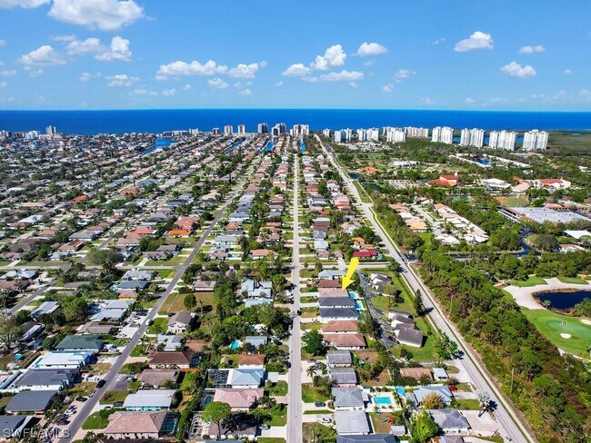 Foto del edificio - 711 110th Ave N