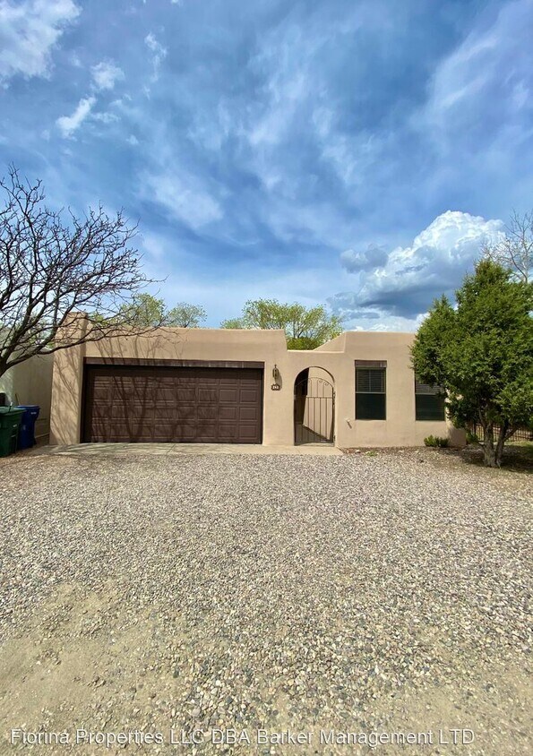 Primary Photo - 2 br, 2 bath House - 263 Camino De La Sierra