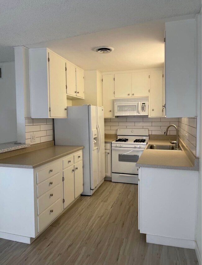 Foto del edificio - 68080 Durango Rd