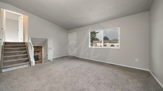 Foto del edificio - Great Home in Colorado Springs with 2 Car Garage