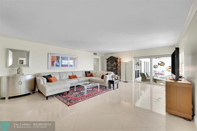 Building Photo - 111 N Pompano Beach Blvd