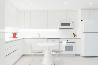 Building Photo - 2301 Collins Ave