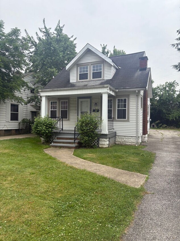 Foto principal - 11104 Plymouth Ave