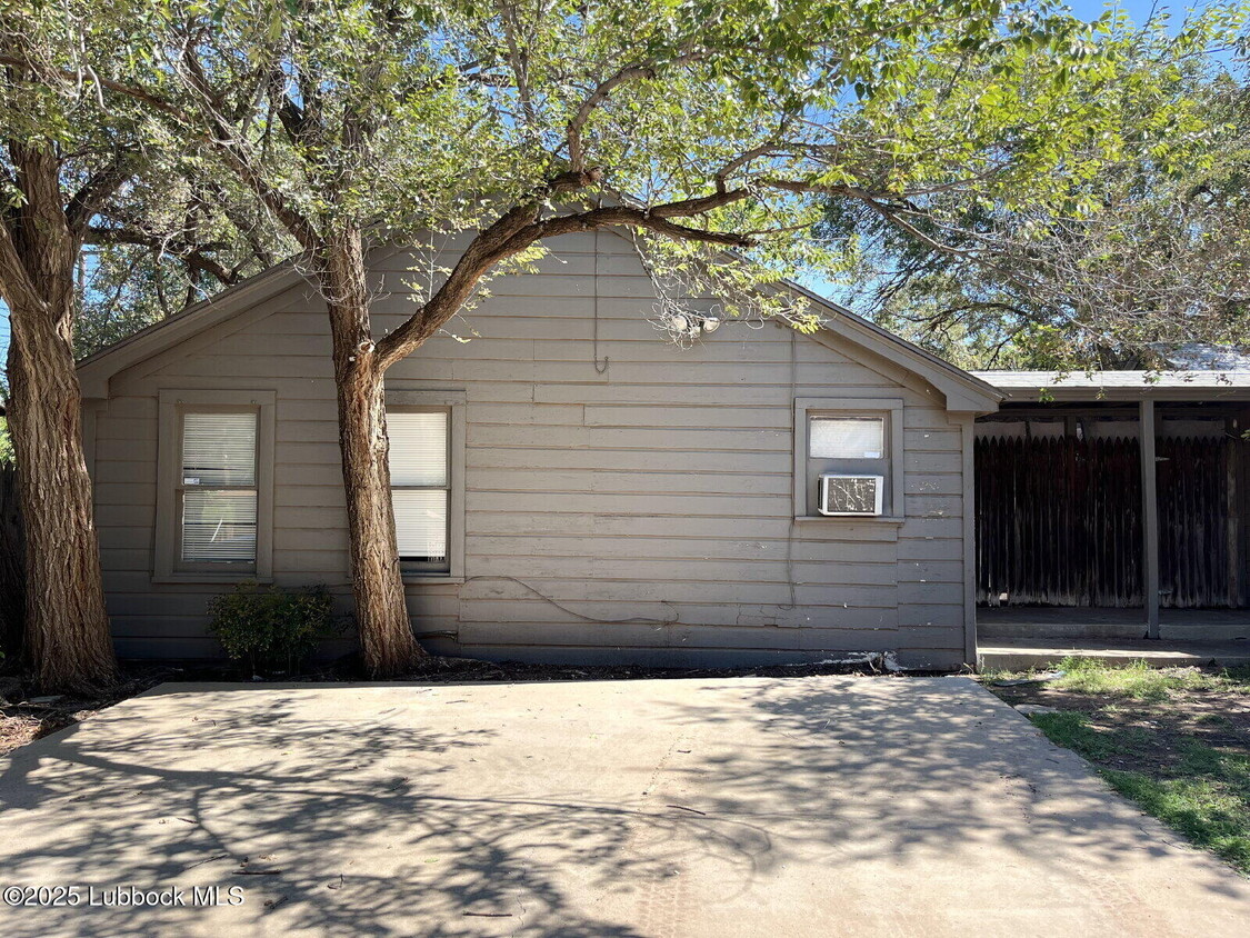 Foto principal - 2320 30th St