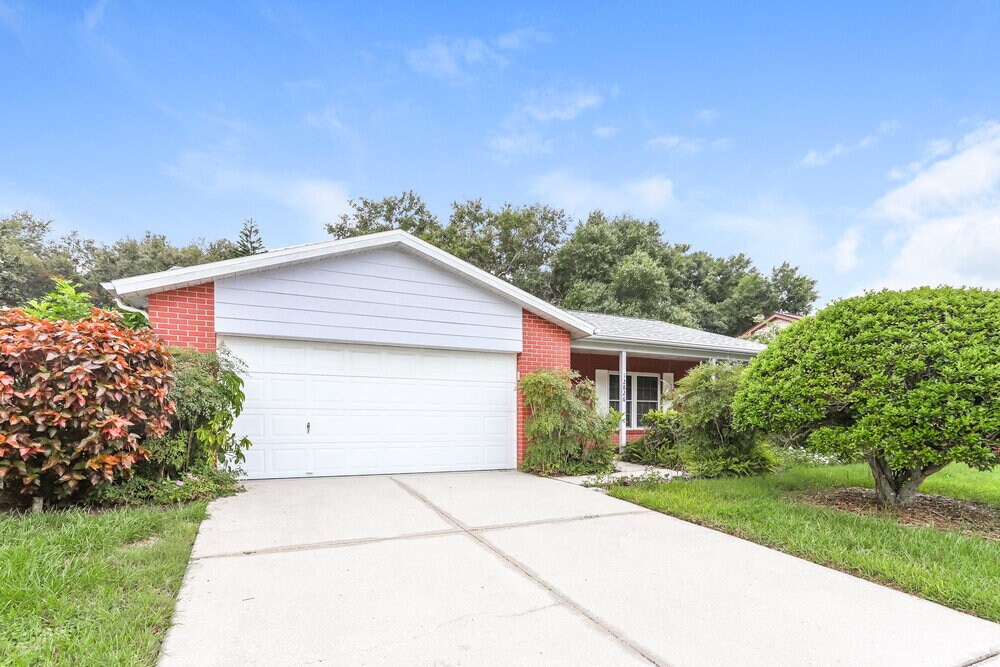 Primary Photo - 12826 Tallowood Dr