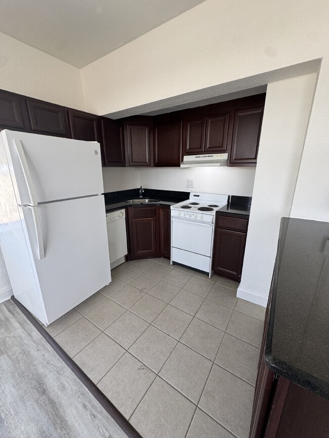 Building Photo - 1 Bedroom 1 bath with a view in downtown J...