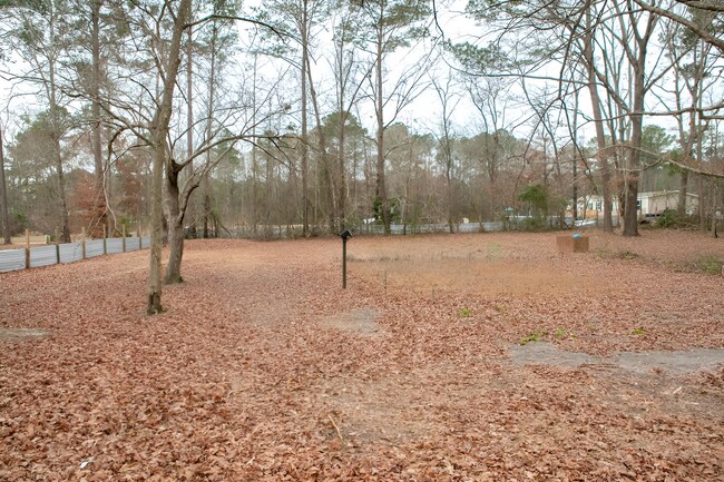 Building Photo - 801 Moultrie Ln