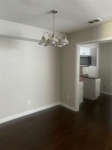 Building Photo - 10247 Carolina Oaks Dr