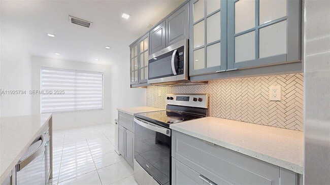 Foto del edificio - 8212 NW 8th Pl