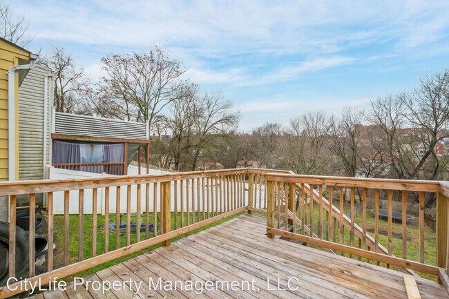 Building Photo - 4 br, 1 bath House - 131 Carrick Ave