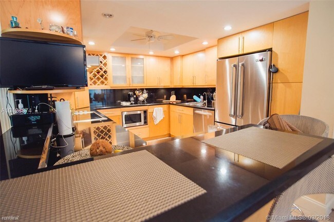 Foto del edificio - 3 br, 3 bath Townhome - 3031 NE 183rd Ln