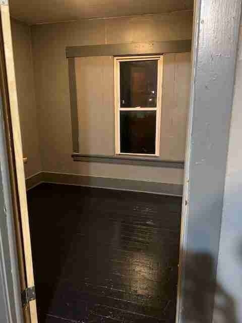 Building Photo - 447 E Silver St