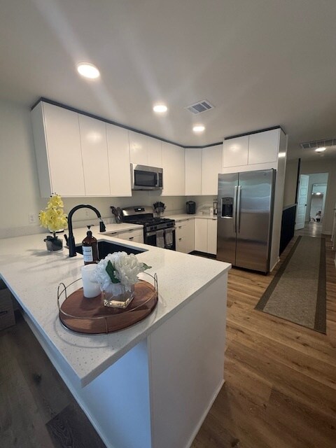 Foto del edificio - Magnolia Condominiums