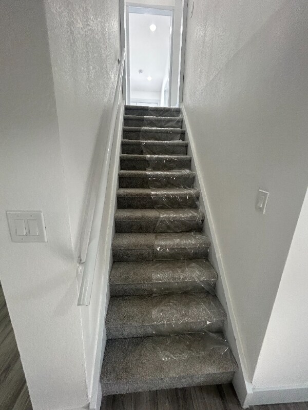 Foto del edificio - 1370 S Meade St