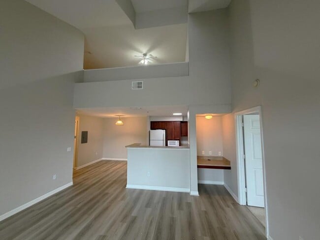 Photo - 2801 Chancellorsville Dr Apartment