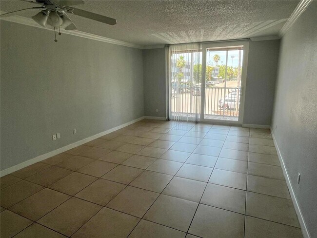 Building Photo - 2650 Coconut Bay Ln