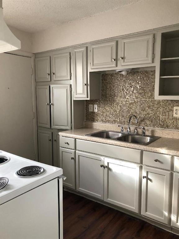 Foto principal - 2212 W Davis St