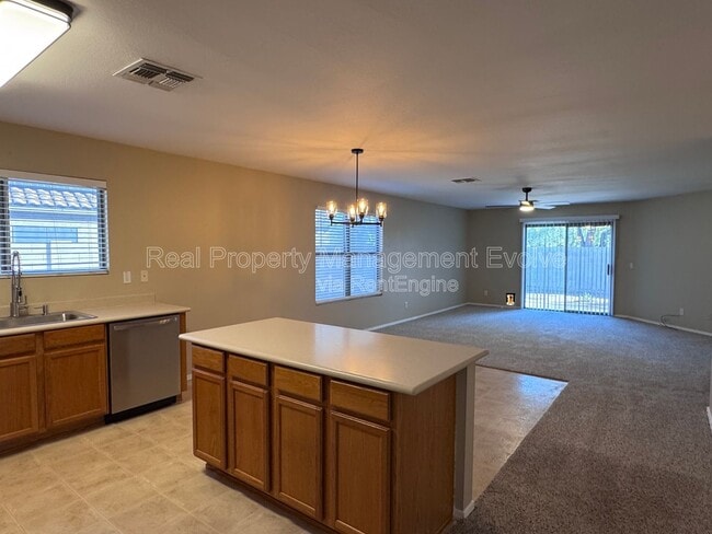 Foto del edificio - 3045 W Silver Sage Ln