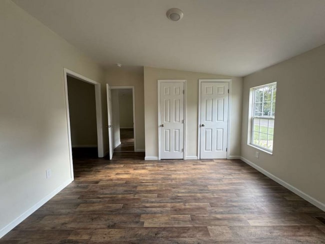 Building Photo - 1745 Bridgewater Dr