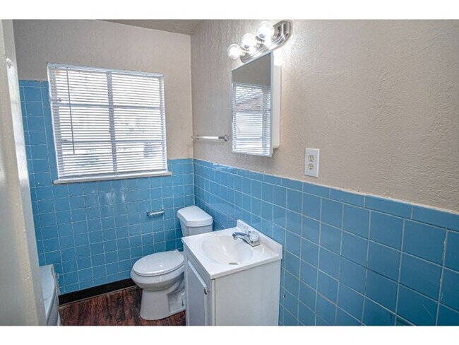 Foto del edificio - Cozy Remodeled Home Near Downtown