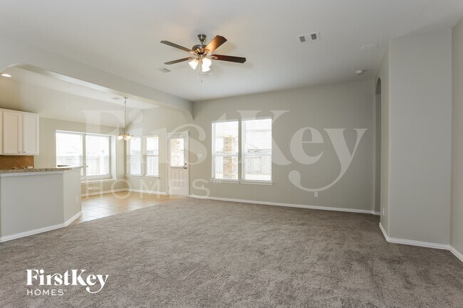 Foto del edificio - 6542 Turner Fields Ln