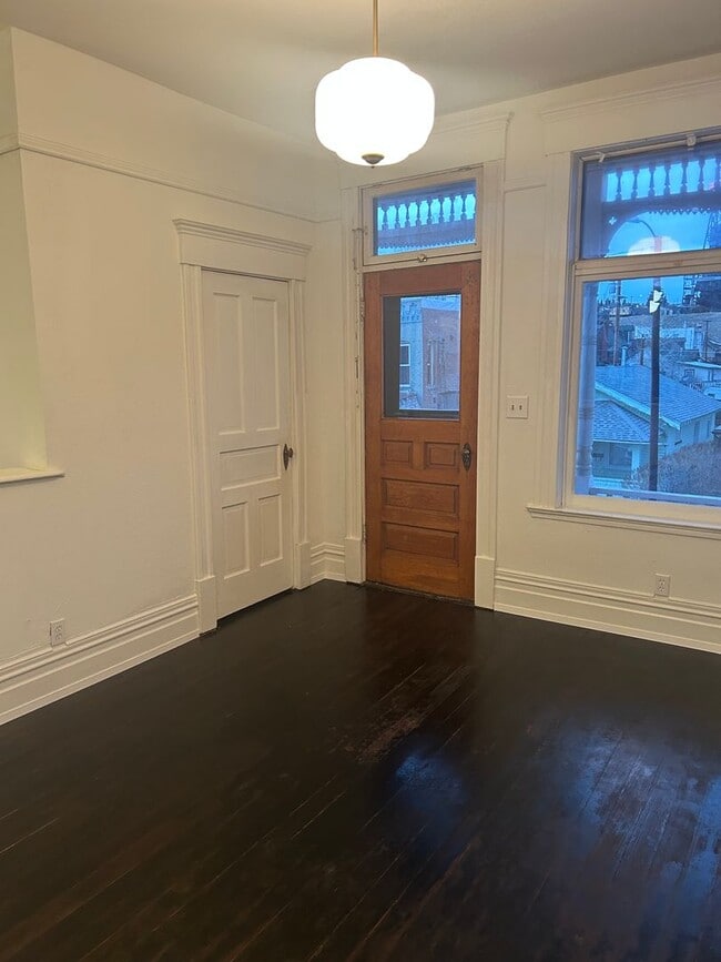 Foto del edificio - 716 W Quartz St