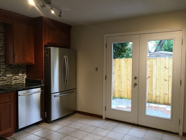 Foto del edificio - 2515 Georgetown Ln