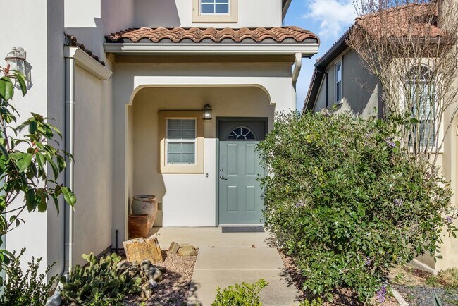 Building Photo - 6140 Seville Dr