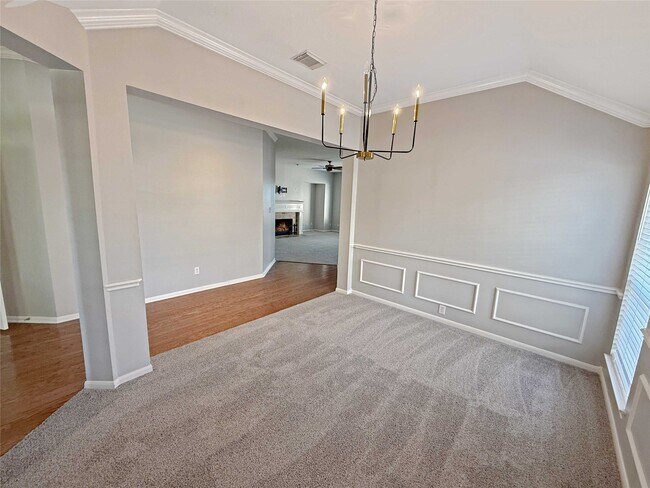 Foto del edificio - 14219 Kenson Ln
