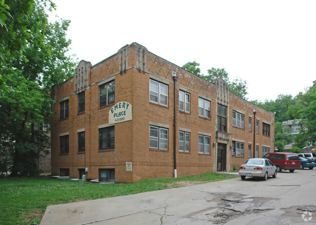 Building Photo - Emery Place