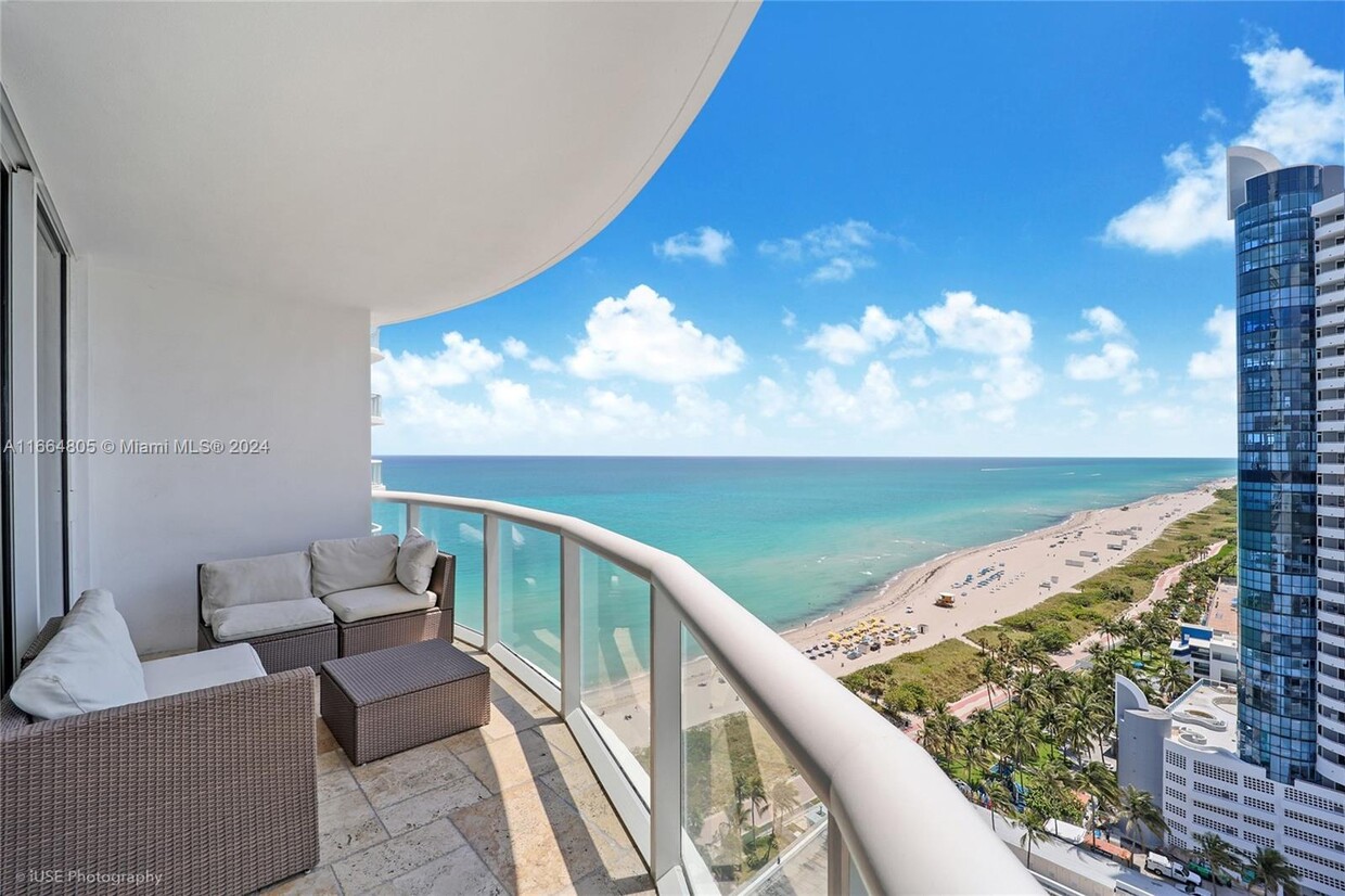 Foto principal - 6365 Collins Ave