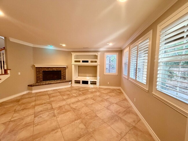 Foto del edificio - Beautiful 4 Bedroom, 5 Bathroom Home in Quail Hill