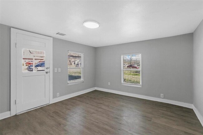 Foto del edificio - 920 Dubois St