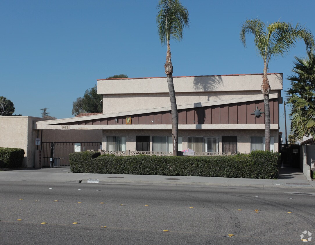 Building Photo - 10131 Alondra Blvd
