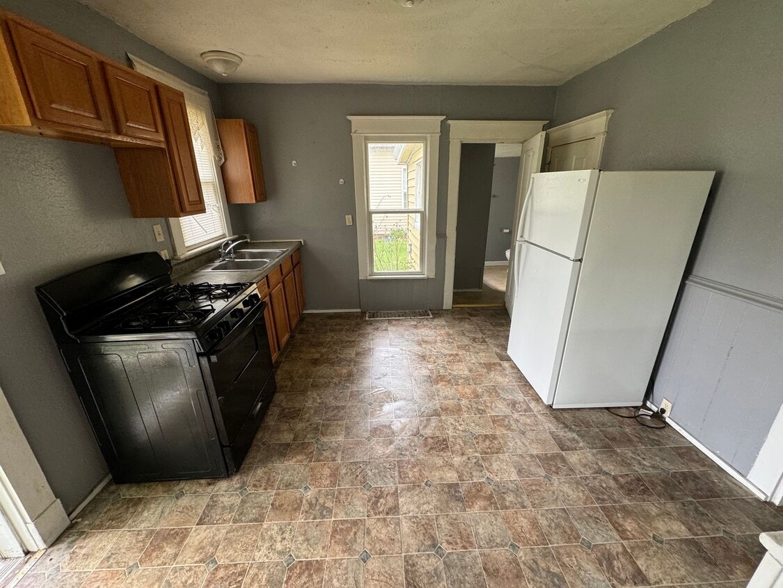 210 E Mishawaka Ave Unit 210 East Mishawaka Avenue 2, Mishawaka, IN