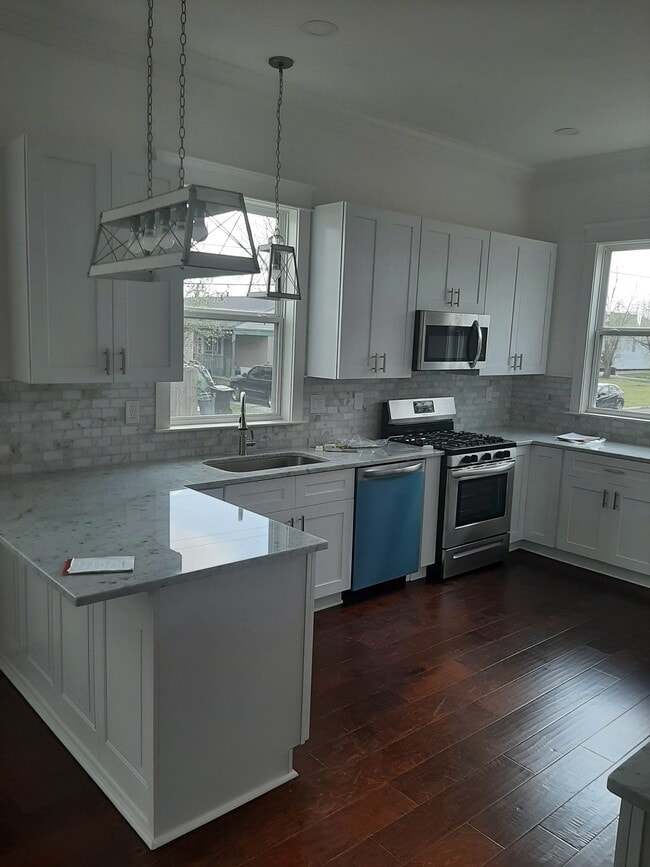 Building Photo - St Roch