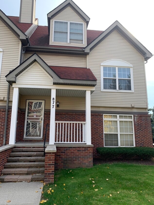 877 Seville Row, Detroit, MI 48202 Townhome Rentals in Detroit MI
